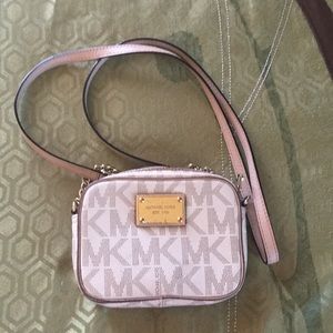 Michael Kors Crossbody